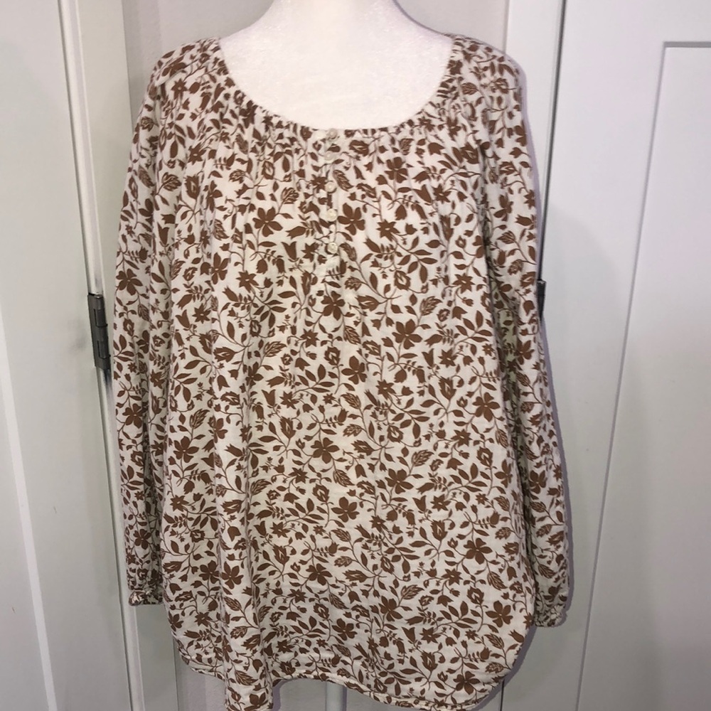 Old Navy Floral Print Women's Top - Brown And white boxy BoHo summer